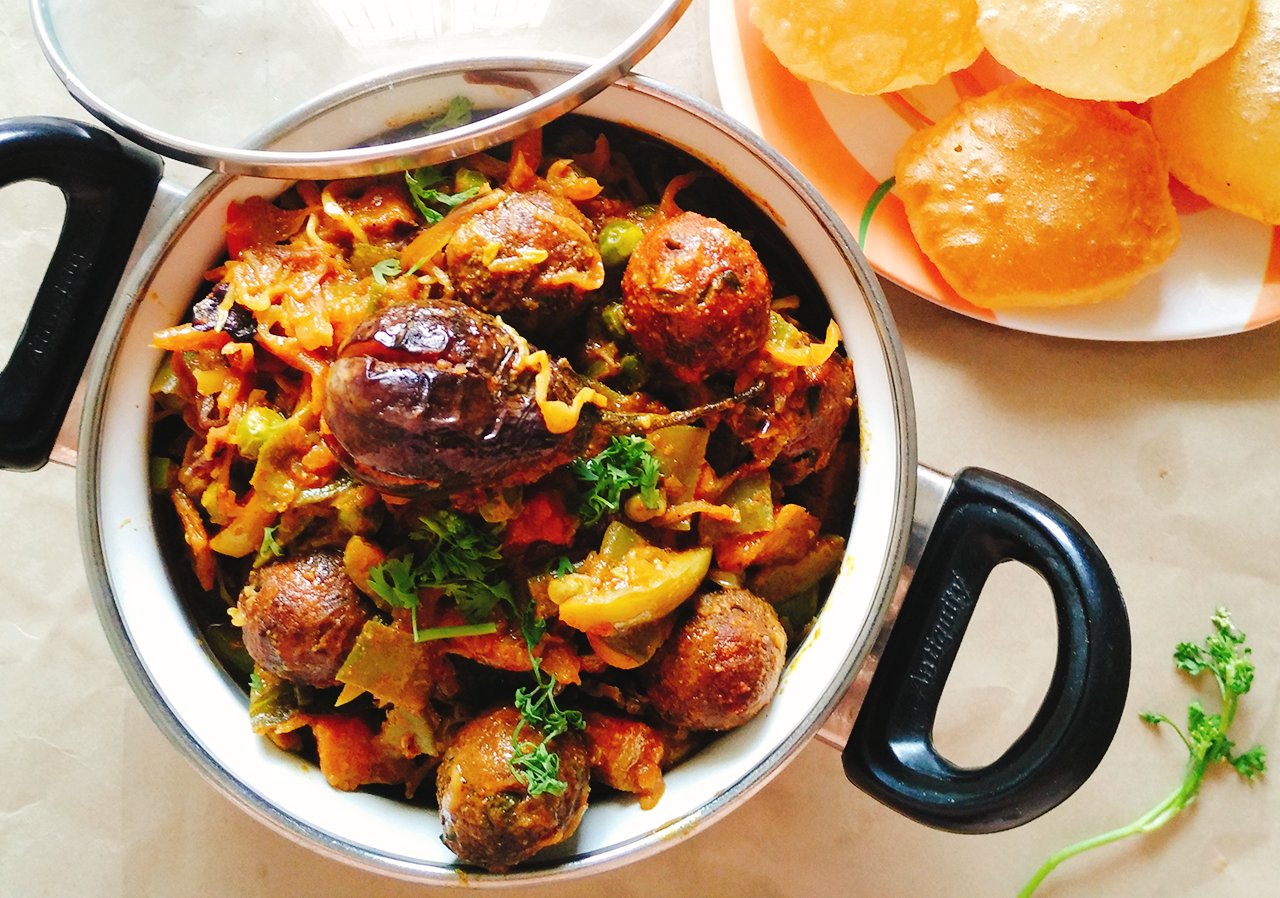 Treat Your Tastebuds With Sumptuous Dishes Of Gujarat On Your Next Vacation With Kids